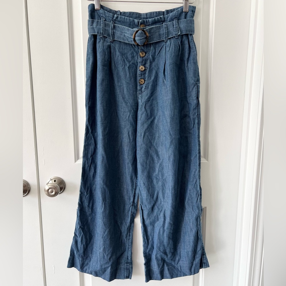 Abercrombie & Fitch High Rise Cropped Wide Leg Belted Button Up Jeans | Medium